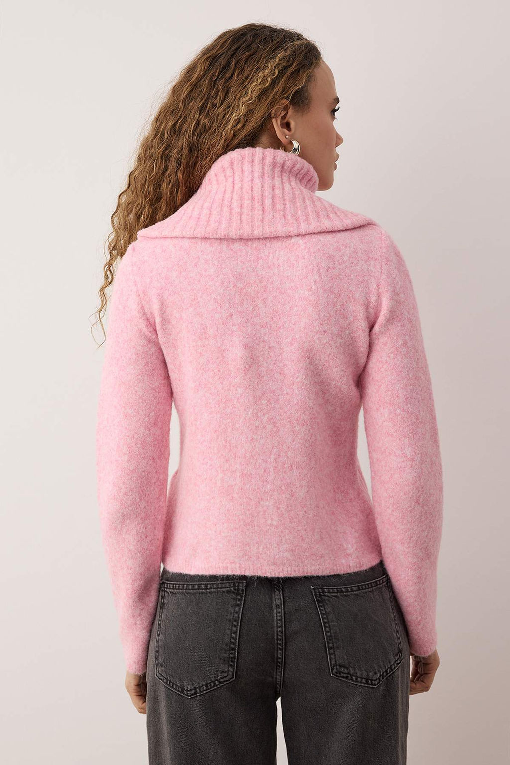 Wardrobe Essentials Koyu Gri Yun Kar?s?ml? Sakal/Tuylu Iplik Fermuarl? Triko H?rka | TWOAW26HI00149 - Trendyolmilla фото 10