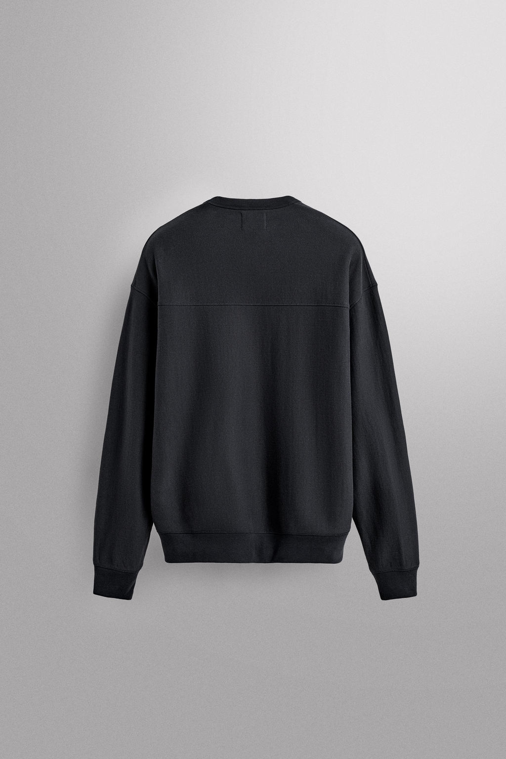 RELAXED FIT CREW NECK SWEATSHIRT