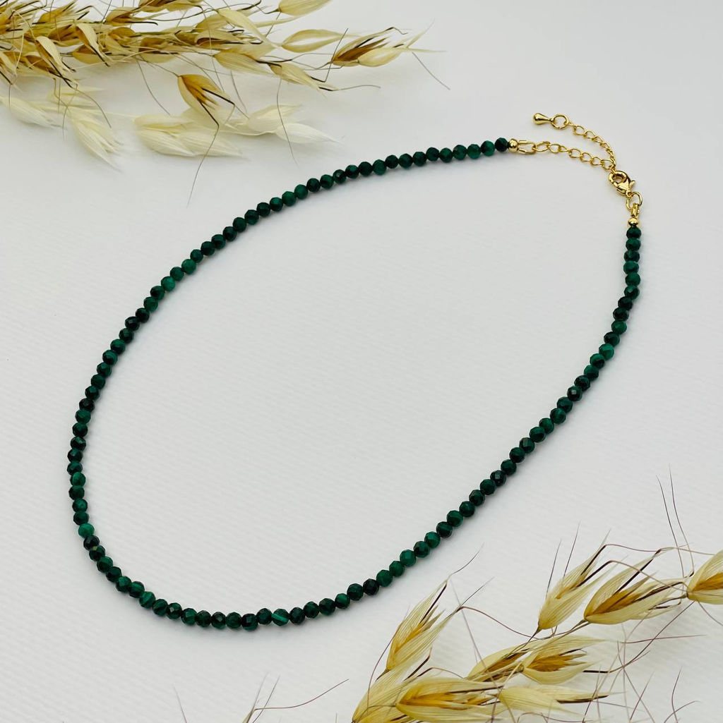 Бусы из Малахита