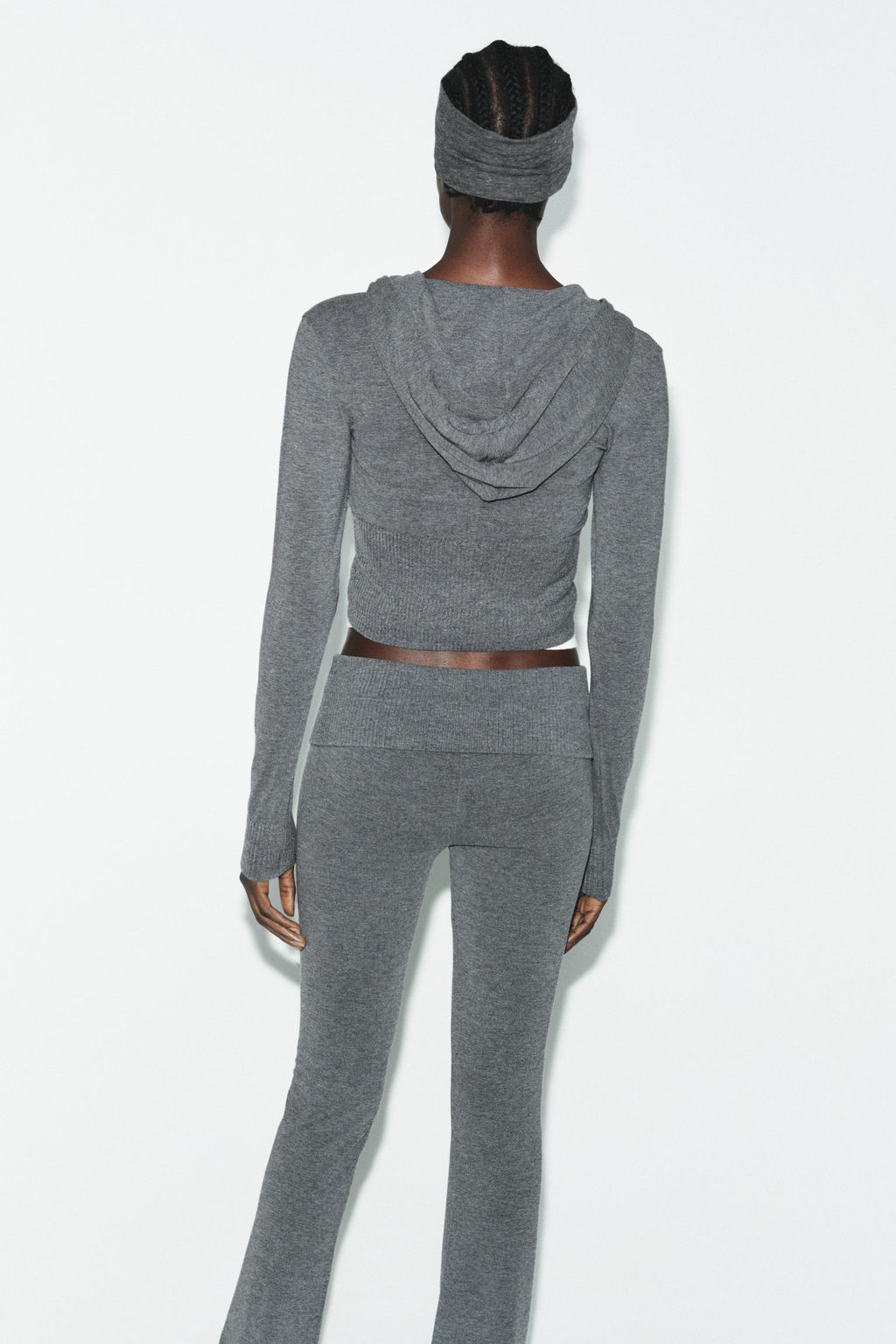CROPPED SEAMLESS SWEATSHIRT - Zara фото 5