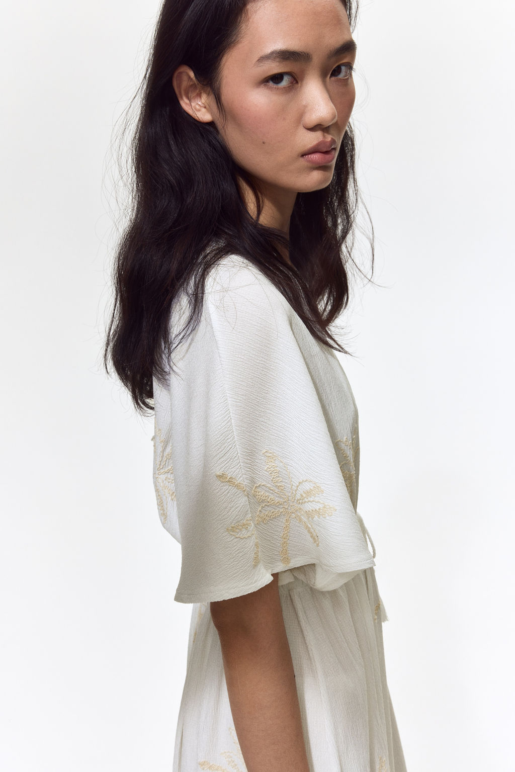 Vestido bordado con cord?n de ajuste - H&m фото 5