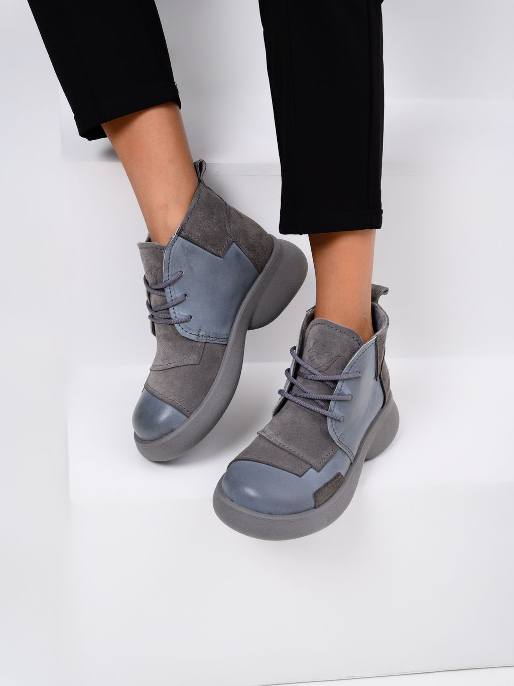 Ботинки 305.927gr.Серая вакса+серый замок замша/байка