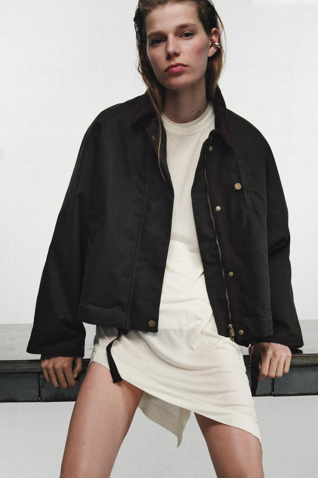 CHAQUETA ENCERADA ZW COLLECTION / Khaki - Zara фото 20