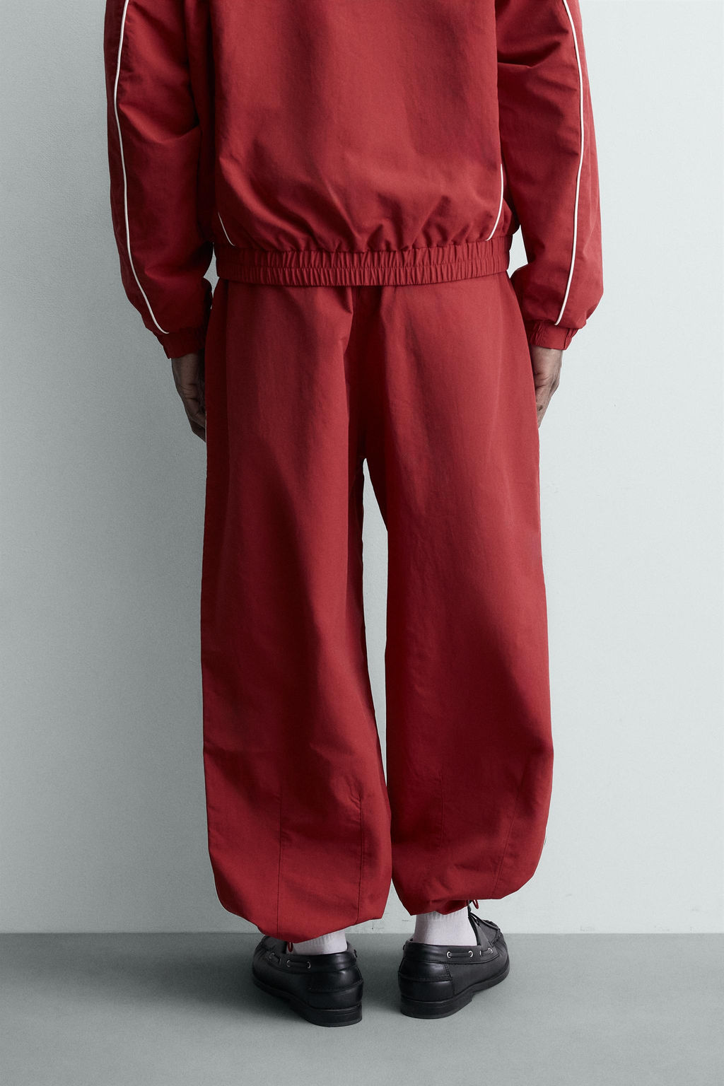 PANTAL?N JOGGER T?CNICO BANDAS CONTRASTE / Rojo - Zara фото 3