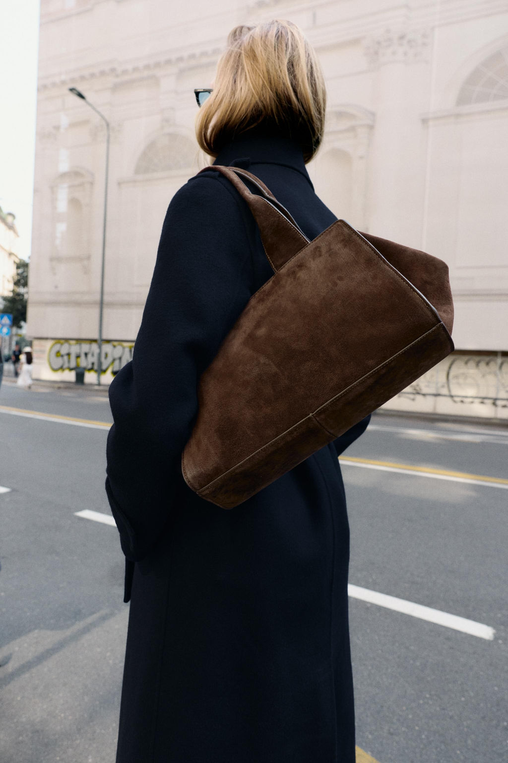 DOUBLE HANDLE SPLIT SUEDE LEATHER BAG - Zara фото 3