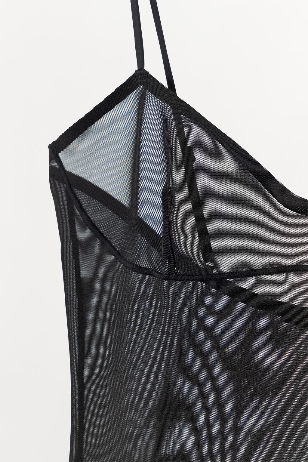 BODY SHORTS CON POLIAMIDA / Negro - Zara фото 12