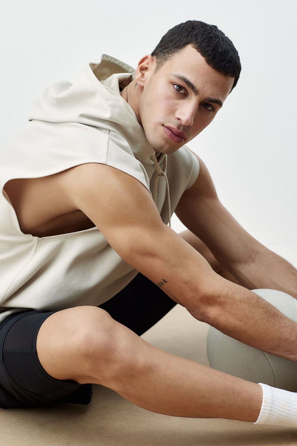 Sudadera de deporte en DryMove Regular Fit - H&m фото 3