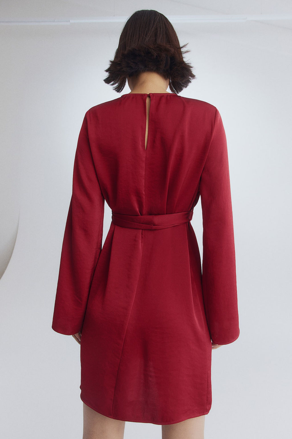 MAMA Vestido de saten con cinturon de anudar - H&m фото 4