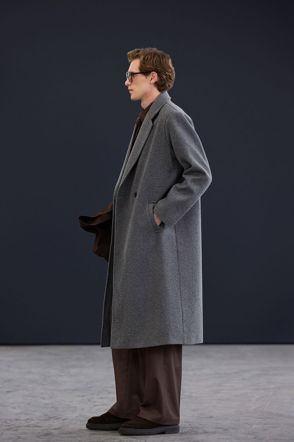 Trendyol Studio Ac?k Gri Oversize Erkek Kaban TMNAW26KB00000