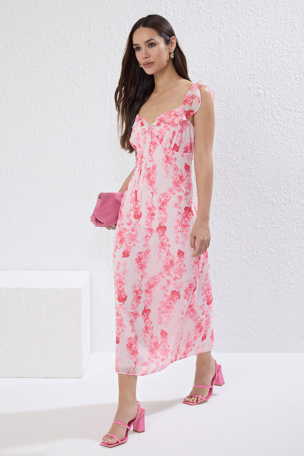 TRENDYOLMILLA Sar? Cicekli F?rf?rl? Midi Dokuma Elbise TWOSS25EL00568