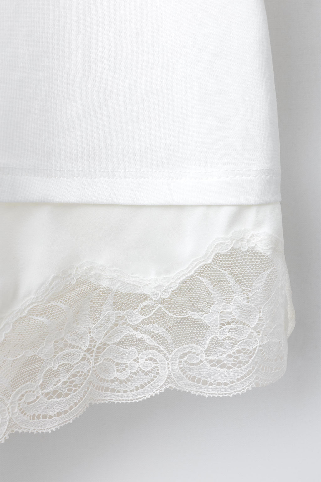 CAMISETA COMBINADA ENCAJE / Blanco - Zara фото 4