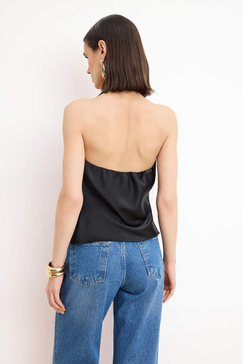 Siyah Duz Halter Yaka Kolsuz Dokuma Saten Gunduz / Gece Bluz TPRSS26BZ00049