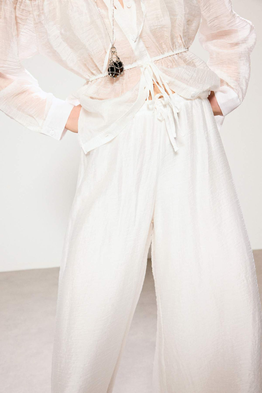 Beyaz Studio Extra Genis Paca Astarl? Pantolon TWOSS26PL00123 - Trendyolmilla фото 6