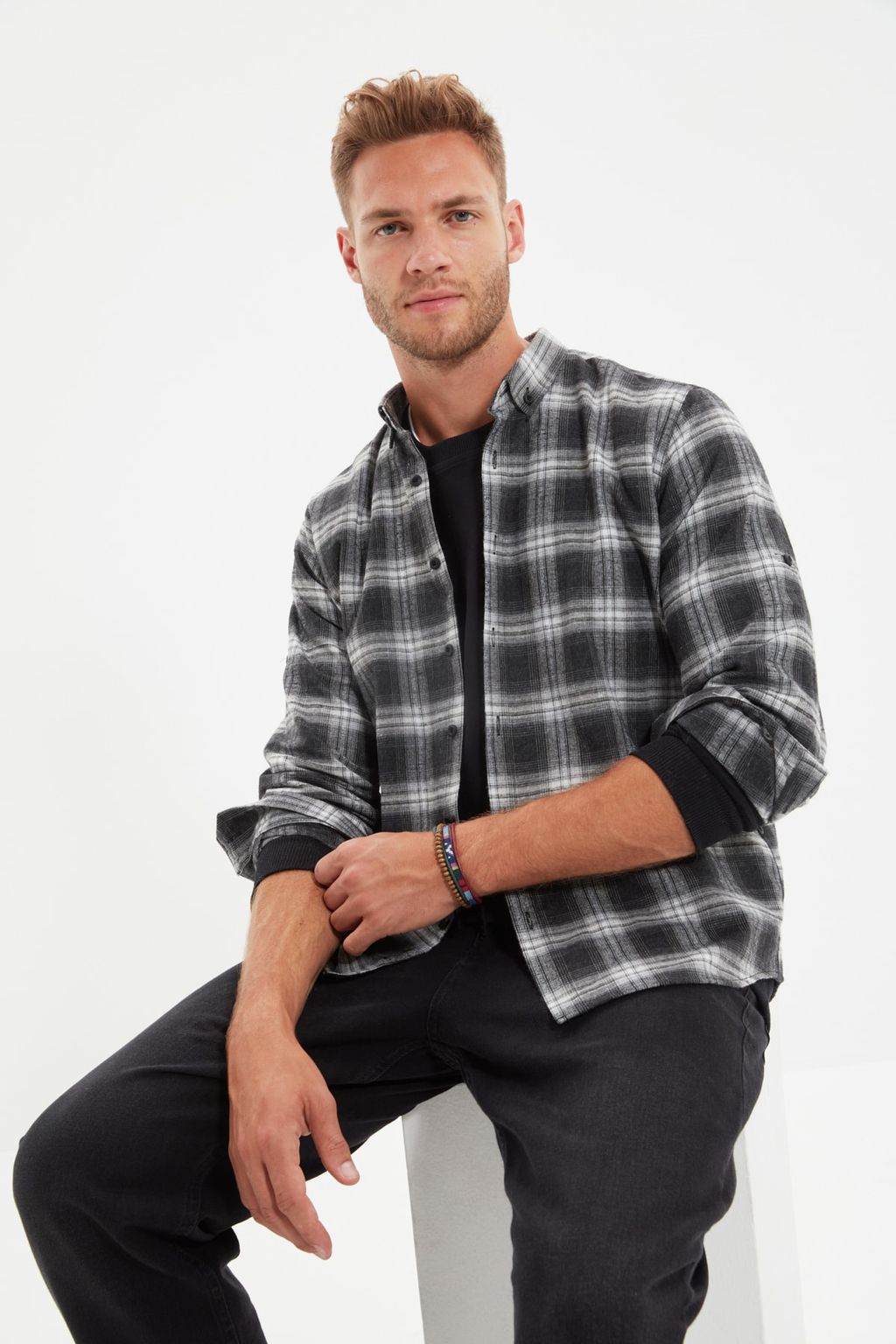 TRENDYOL MAN Gri Slim Fit Dugmeli Yaka Apoletli K?sl?k Oduncu Kareli Gomlek TMNAW22GO0357 - Trendyolmilla фото 5