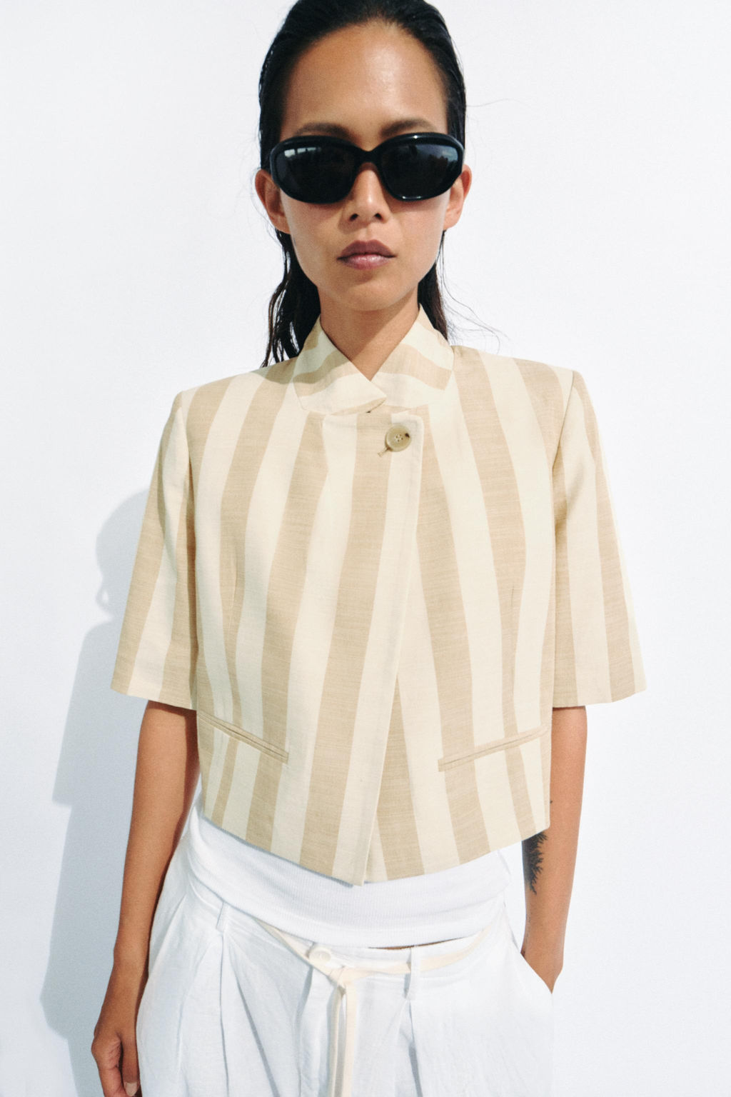 BLAZER CROPPED MANGA CORTA ZW COLLECTION / Crudo / Beige - Zara фото 2