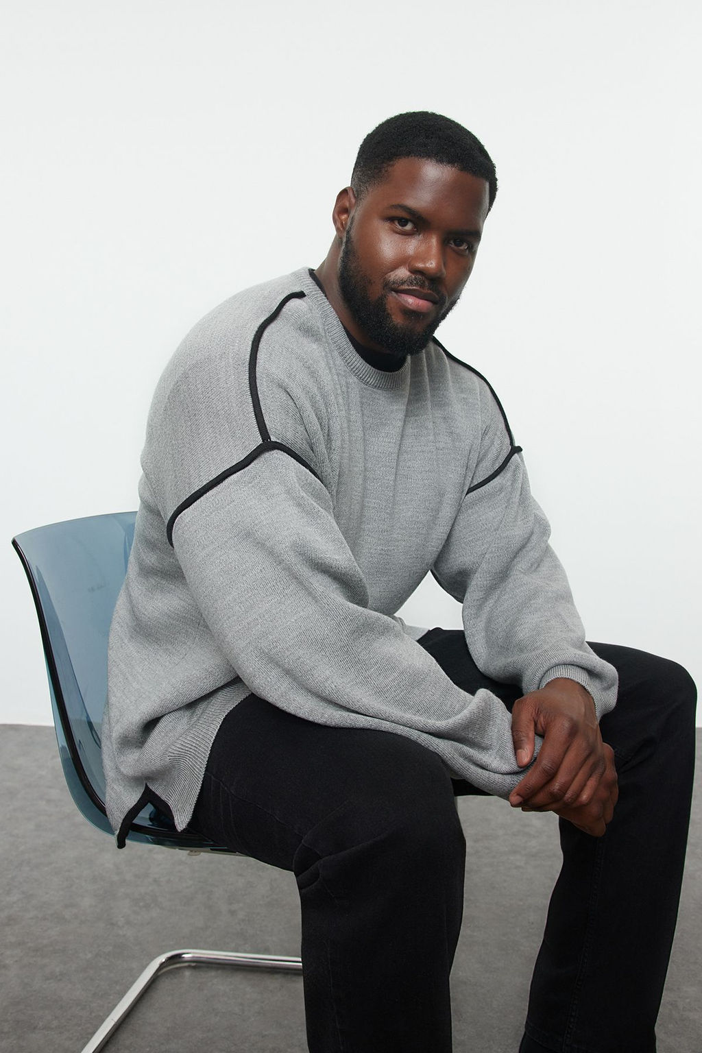 TRENDYOL MAN Siyah Buyuk Beden Oversize Fit Genis Kal?p Biye Detayl? Triko Kazak TMNAW24AN00000 - Trendyolmilla фото 2