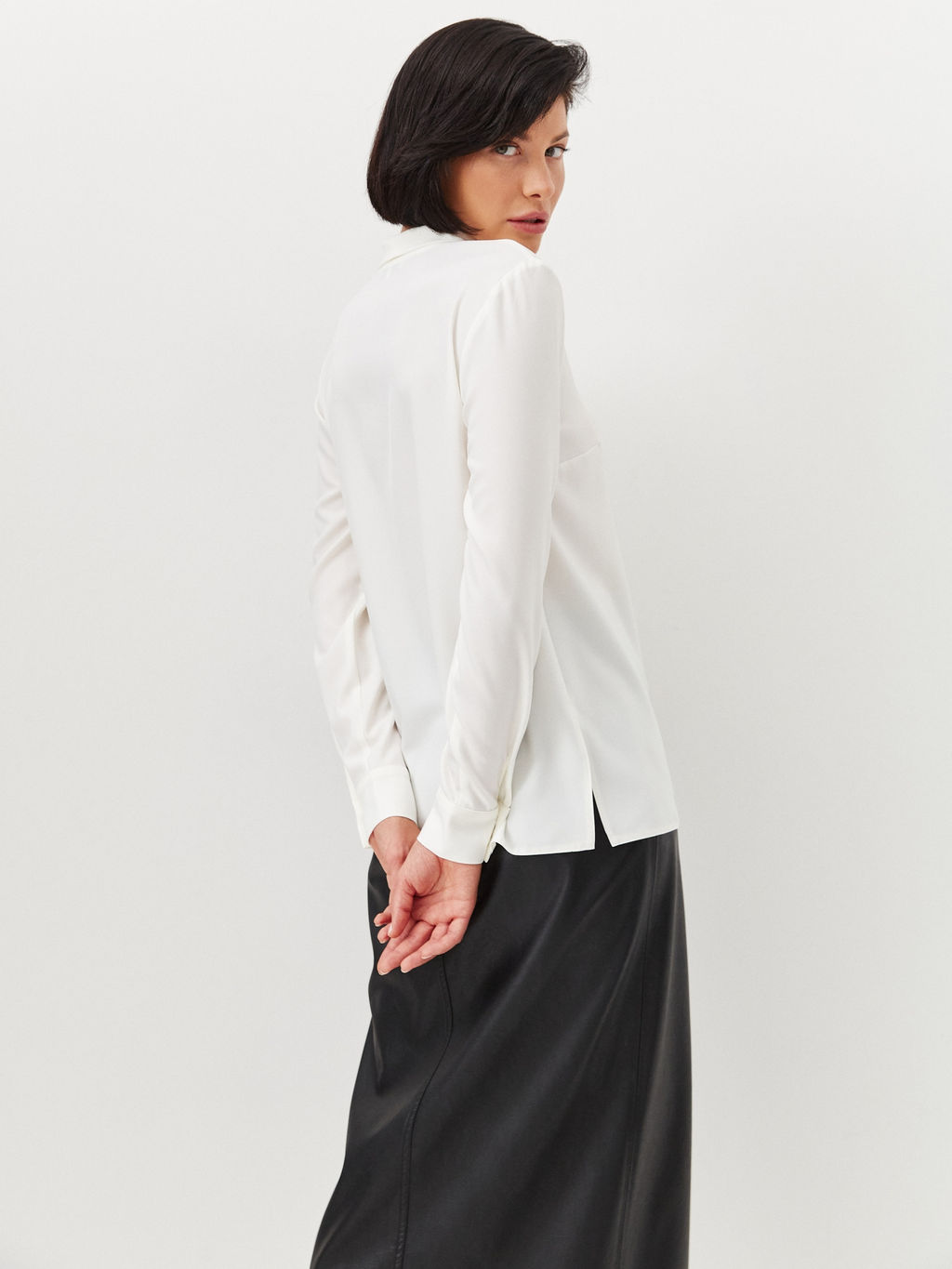 Блузка из сатина с V вырезом OD-807-1 белый OD-807-1 - Tantino фото 5