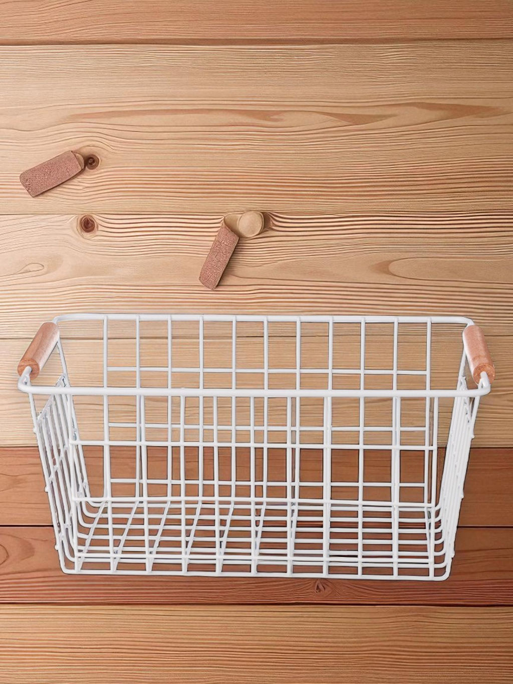 КОРЗИНА С ДЕРЕВЯННЫМИ РУЧКАМИ БЕЛАЯ 30,5*21*14 СМ