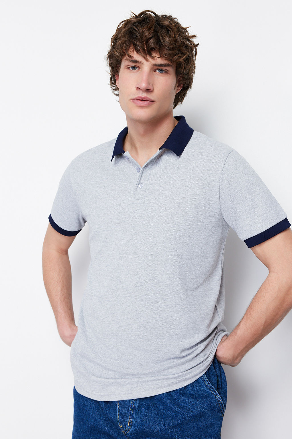 TRENDYOL MAN Gri Regular/Normal Kesim K?sa Kollu Polo Yaka T-shirt TMNSS20PO0141 - Trendyolmilla фото 4