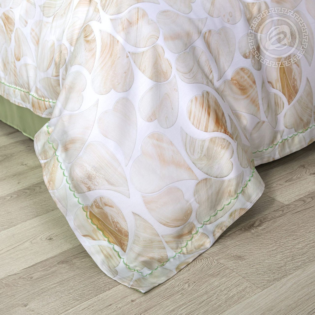 Постельное белье Молли (тенсель) 2 сп. с Евро/Пододеяльник (молния, ушки): 1 шт.- 210*175; Простыня: 1 шт.- 240*240; Наволочка (молния, ушки): 2 шт.- 70*70; Наволочка (молния, ушки): 2 шт.- 50*70 Тенсел