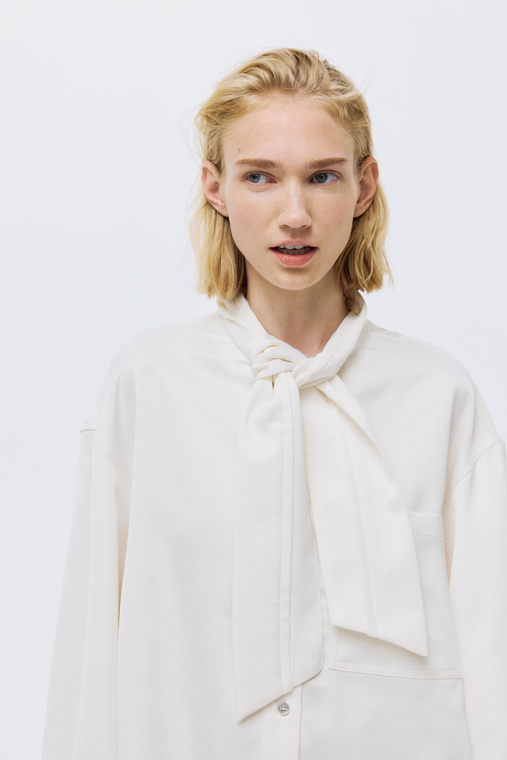 Blusa con lazada - H&m фото 4
