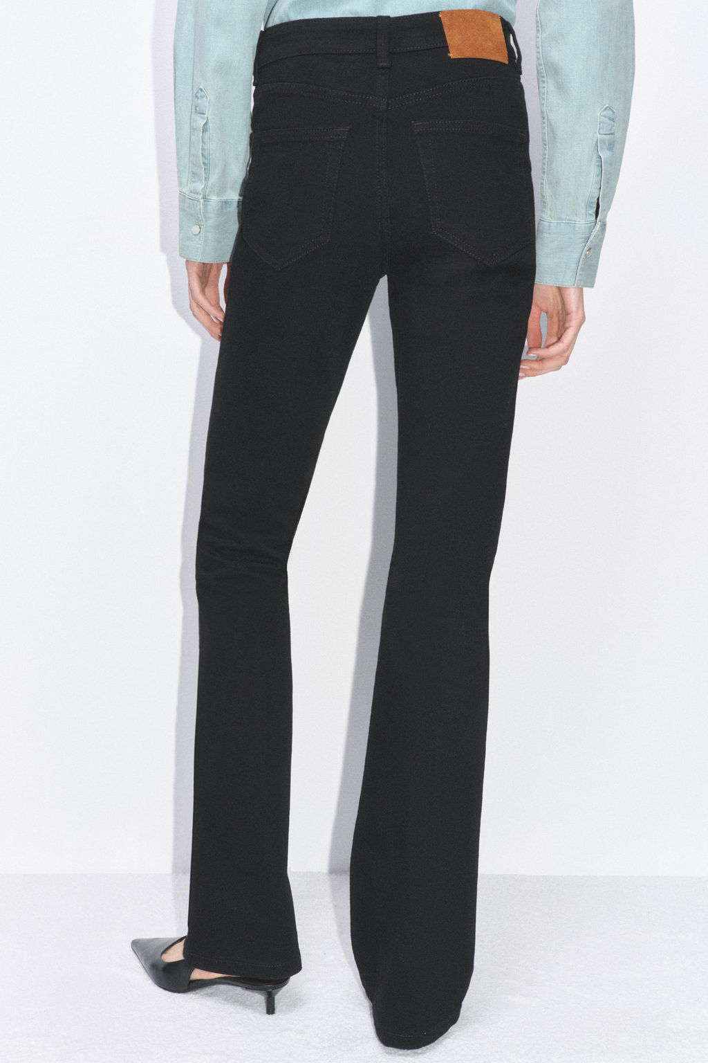 JEANS ZW COLLECTION BOOTCUT TIRO MEDIO / Negro - Zara фото 3