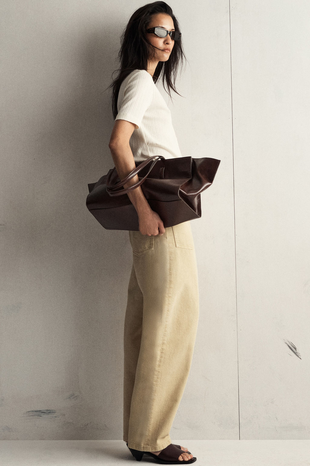 VAQUEROS STRAIGHT LEG CON BOLSILLOS DE PARCHE - H&m фото 9