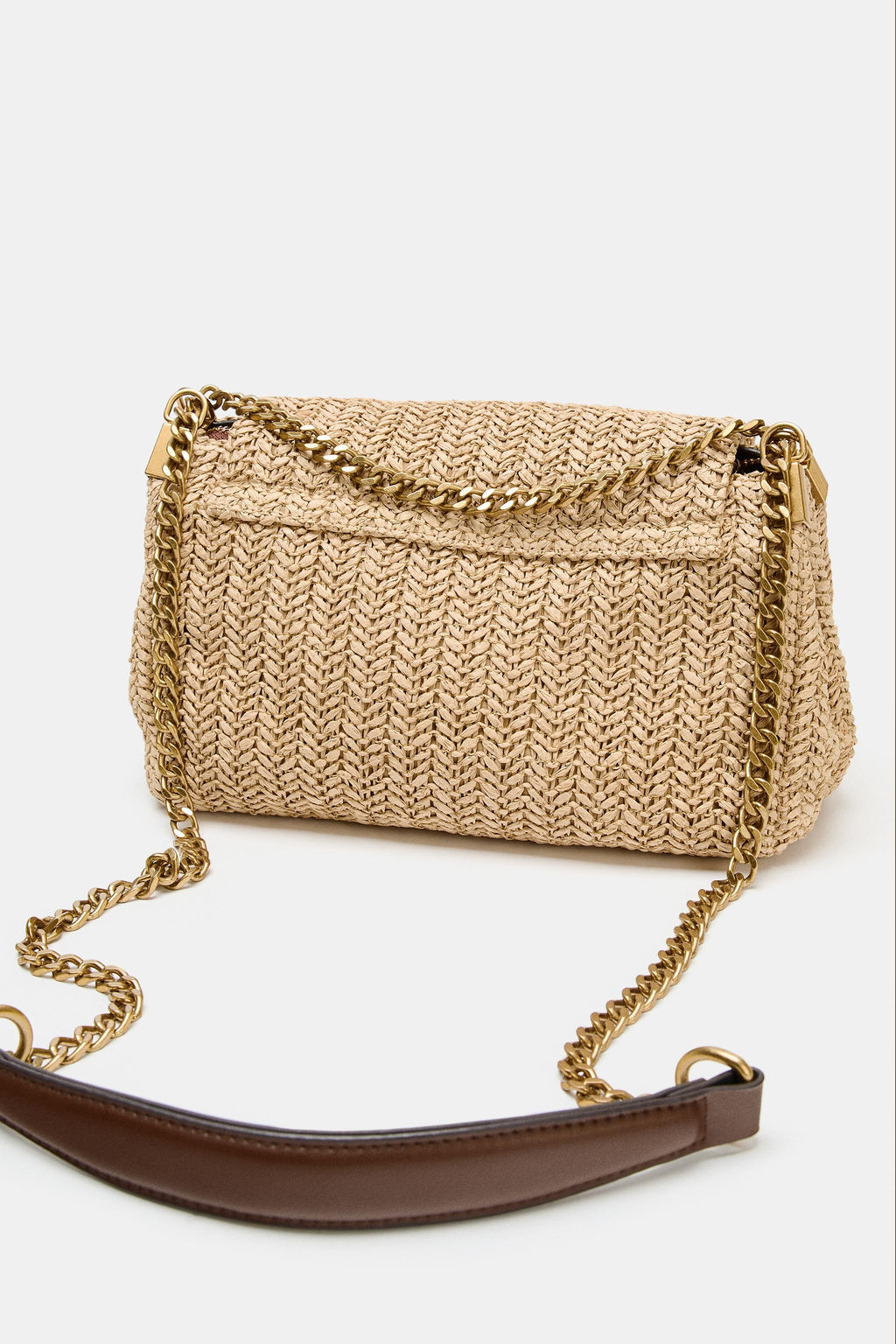 BOLSO BANDOLERA CADENA MET?LICA / Beige claro - Zara фото 4