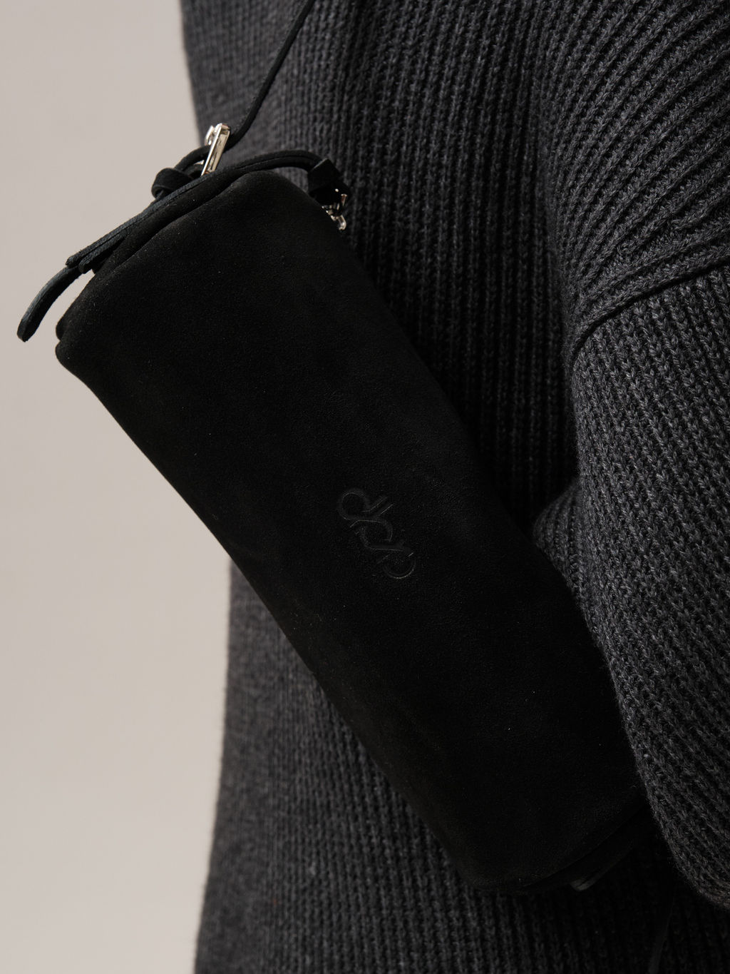 Замшевая сумка Tube DBR 31343 черный велюр фото 4