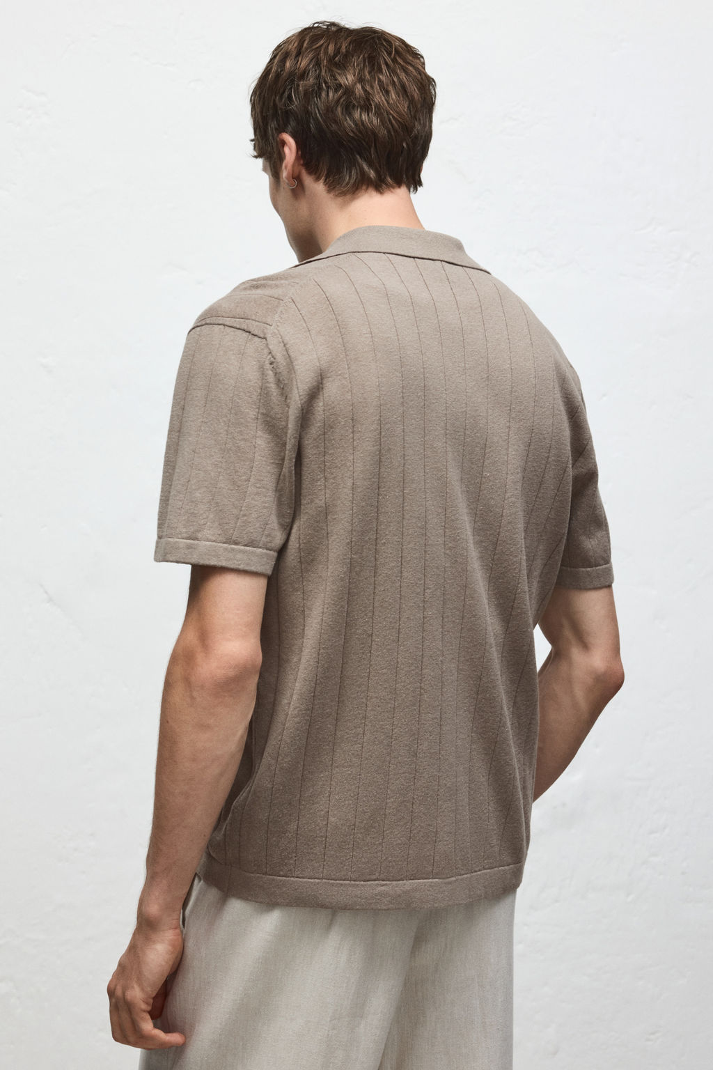Camisa resort en mezcla de lino Regular Fit - H&m фото 7