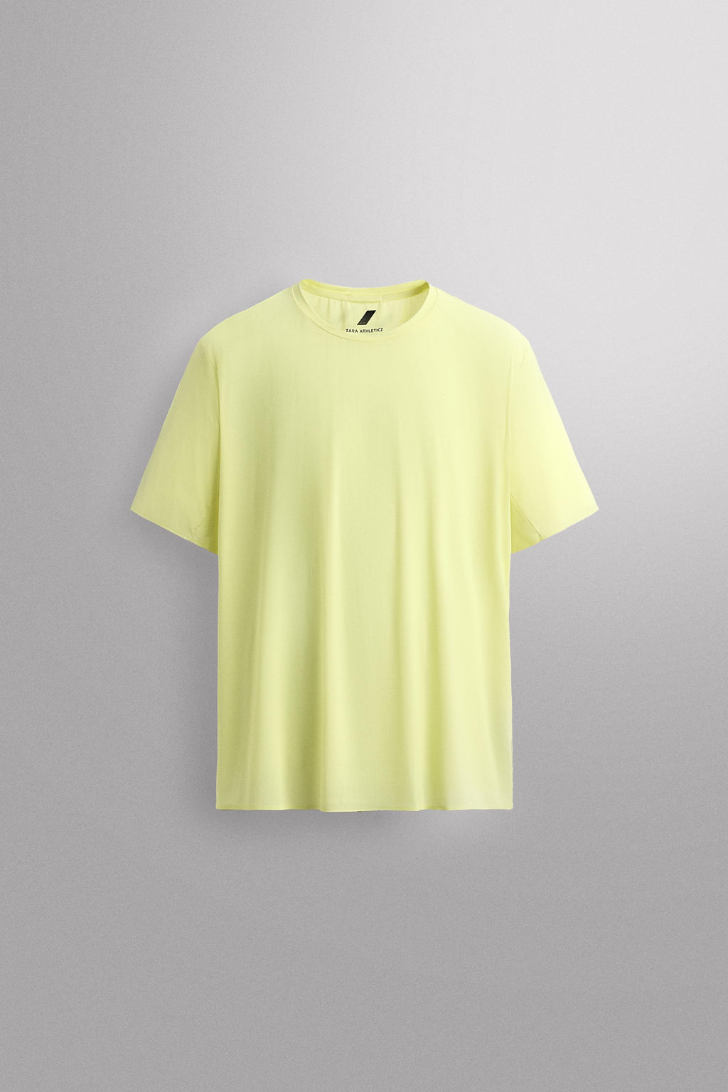 LIGHTWEIGHT TECHNICAL T-SHIRT - Zara фото 7