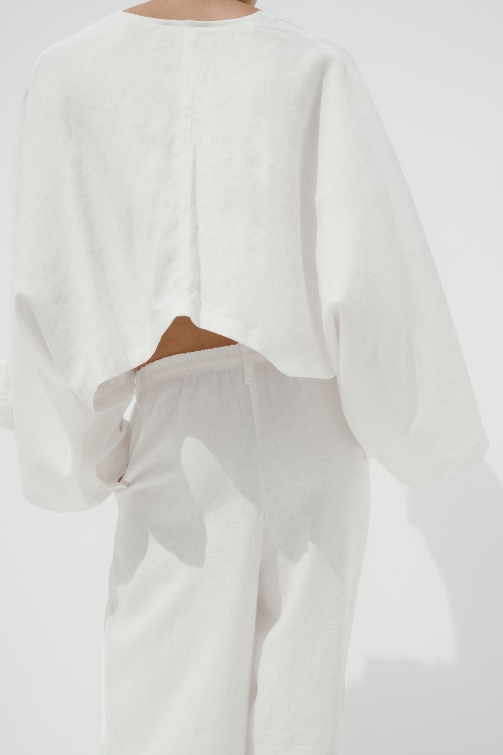 ASYMMETRIC CAPE KIMONO - Zara фото 4