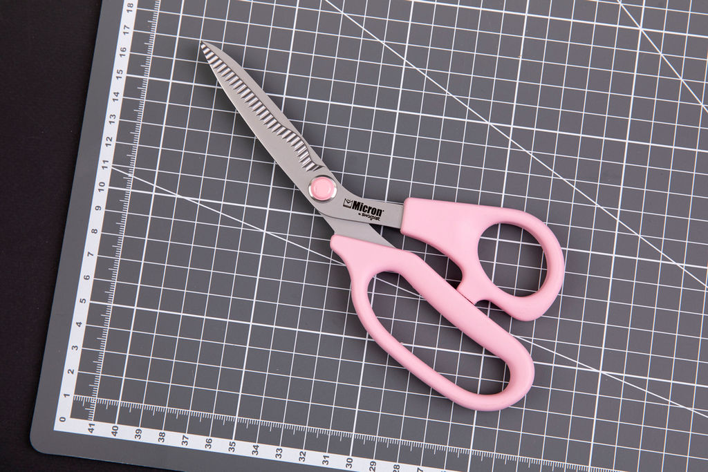 Ножницы Micron by Sharpist Easy VIT-205 портновские на подложке с европодвесом 204 мм