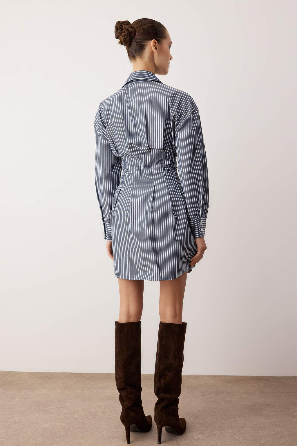 Lacivert-Beyaz Cizgili Mini Dokuma Elbise TWOAW26EL00278 - Trendyolmilla фото 4