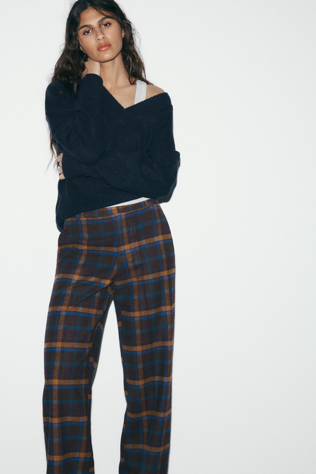 CHECK WOOL TROUSERS - Zara фото 8