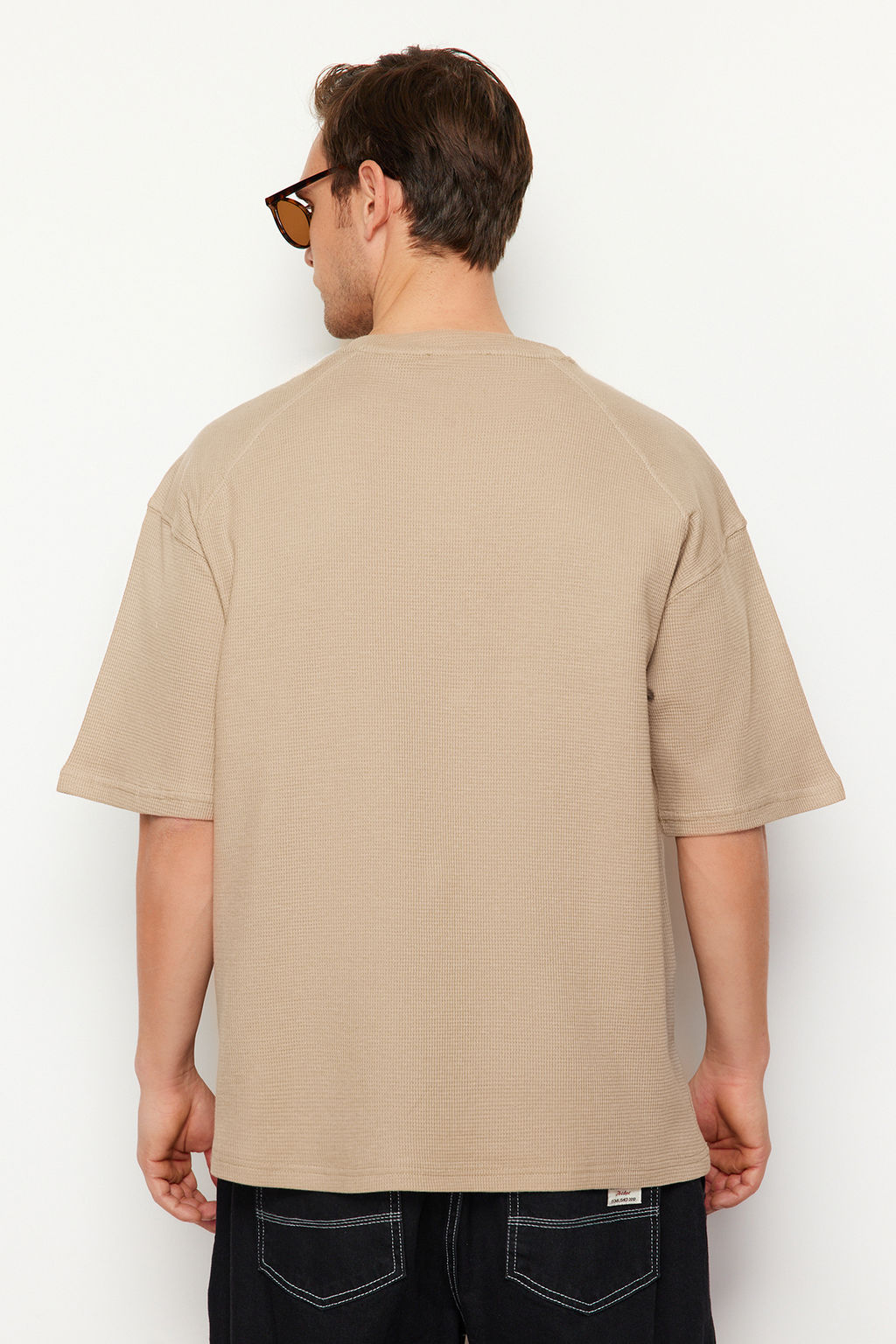 Vizon Oversize/Genis Kesim Dokulu Waffle Kabar?k Yaz? Bask?l? T-Shirt TMNSS24TS00164 - Trendyolmilla фото 6