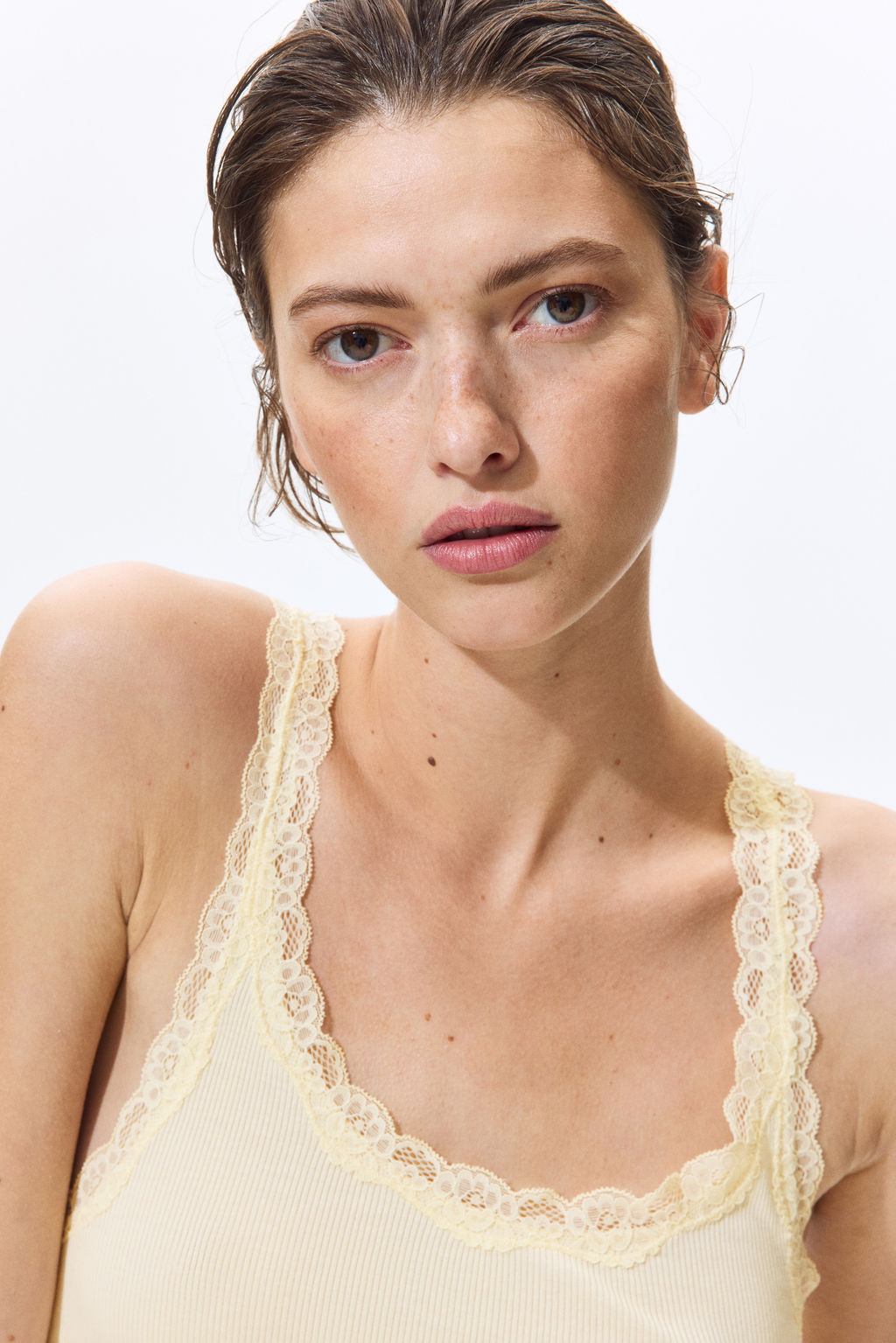 Top en mezcla de viscosa con detalle de encaje - H&m фото 5