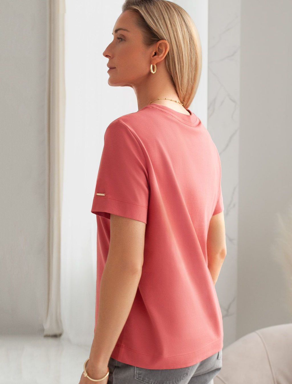 D49.110 Футболка женская терракота