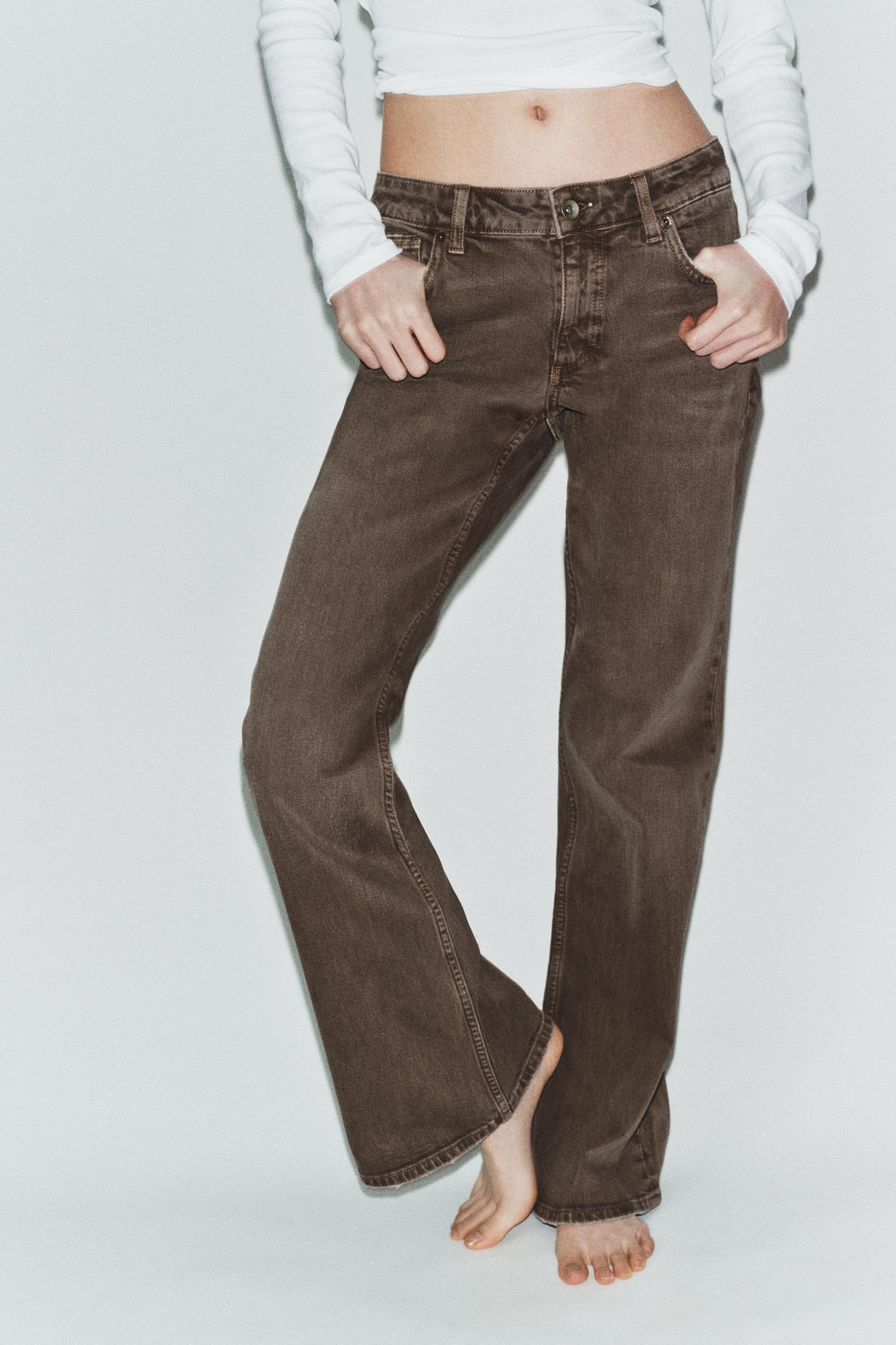 JEANS TRF BOOTCUT TIRO BAJO / Marr?n