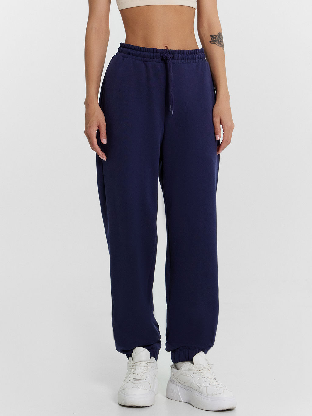 Комплект женский (худи, брюки) в синем цвете синее небо 372504 - Mark formelle фото 5