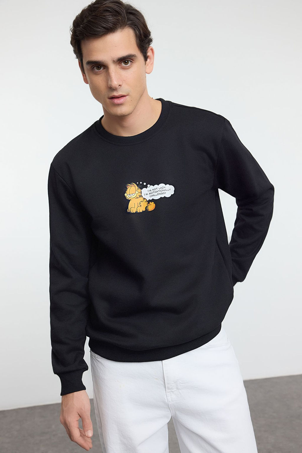 TRENDYOL MAN Gri Erkek Garfield Orijinal Lisansl? Regular/Normal Kesim Bisiklet Yaka Sweatshirt TMNAW21SW0569 - Trendyolmilla фото 2