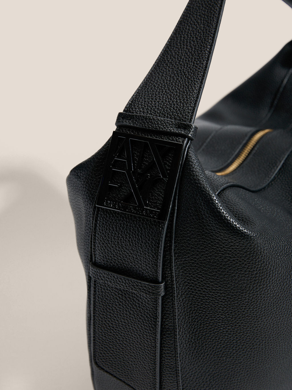 Женская сумка на плечо ARMANI EXCHANGE SUSIE Артикул 4368342, черный  фото 2