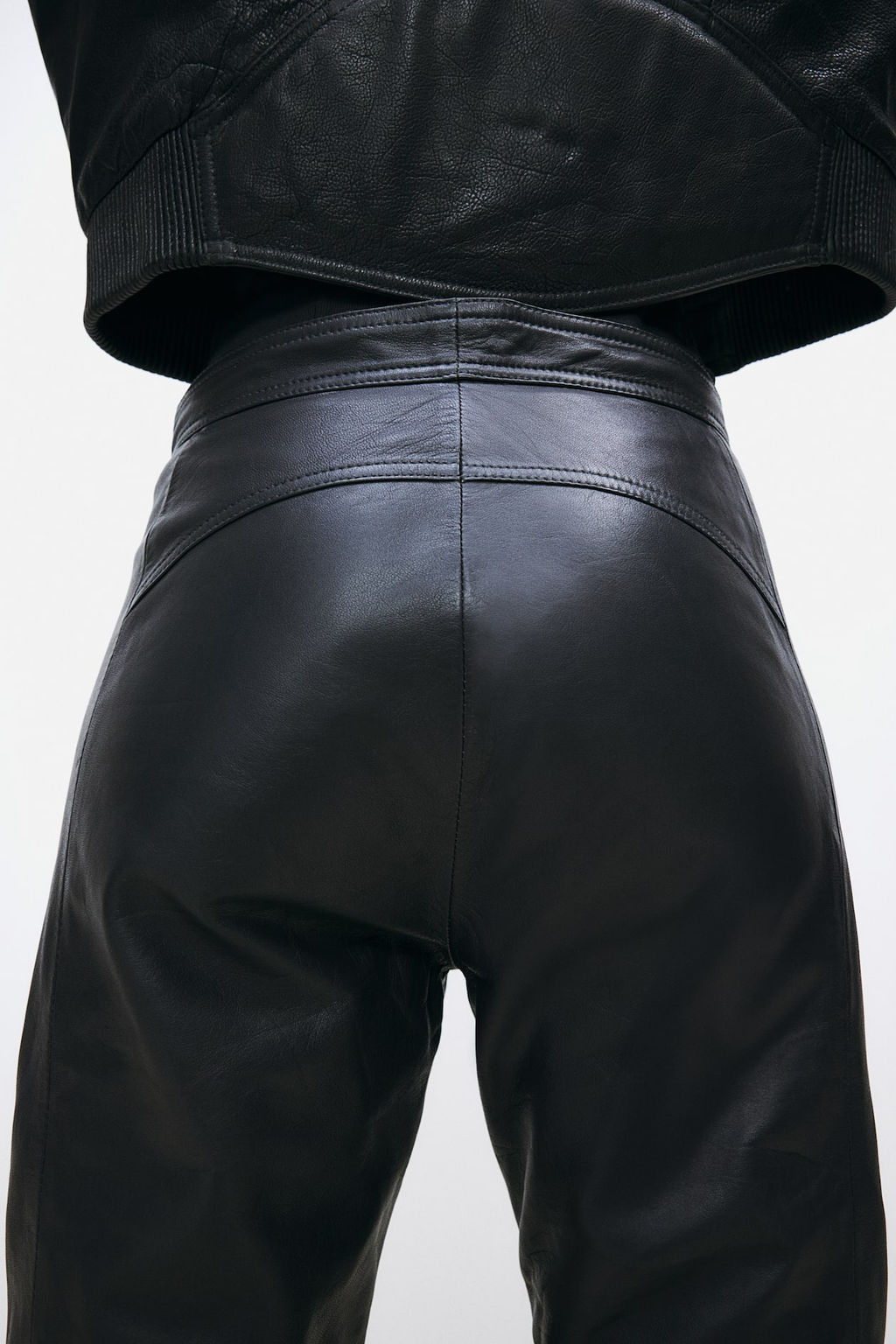 Pantalon motero de piel - H&m фото 5