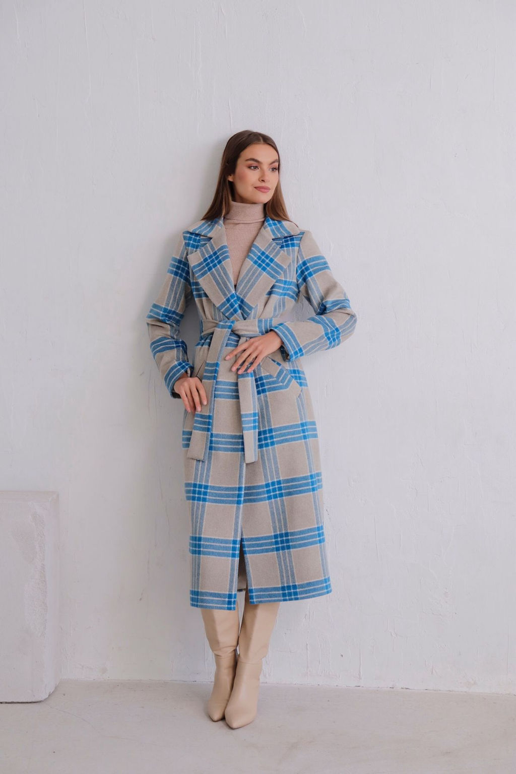 8395 Удлинённое пальто Hilton серо-голубое в клетку - Martichelli фото 14