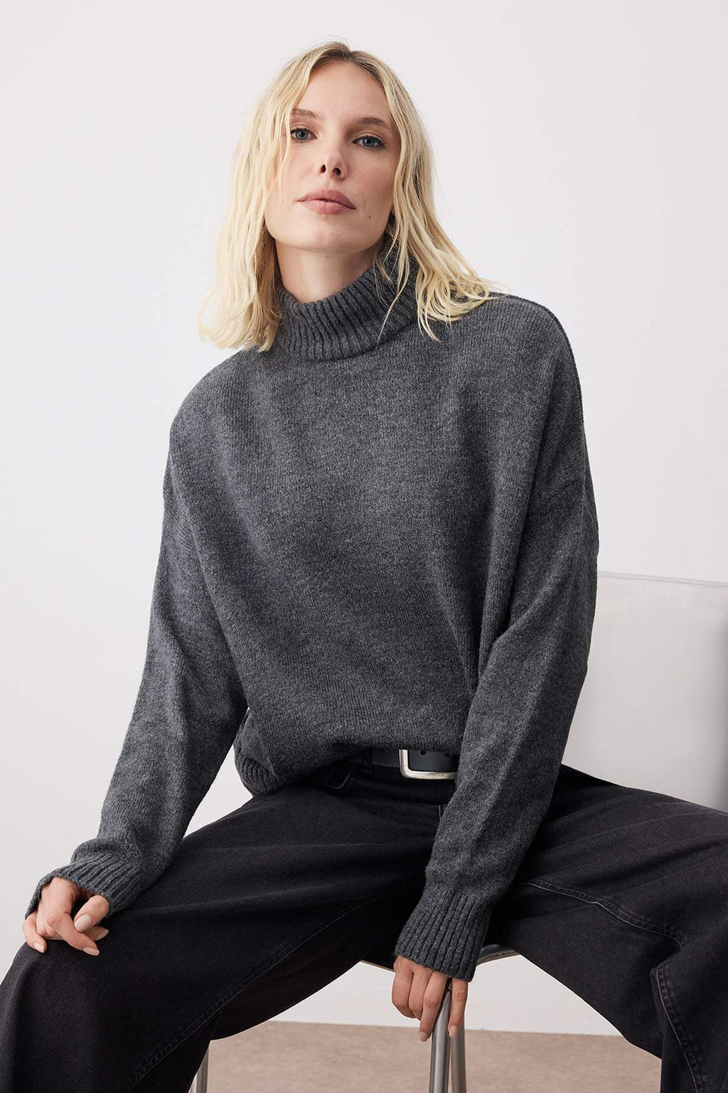 Antrasit Genis Kal?p Yumusak Dokulu Triko Kazak TWOAW23KZ00469 - Trendyolmilla фото 2