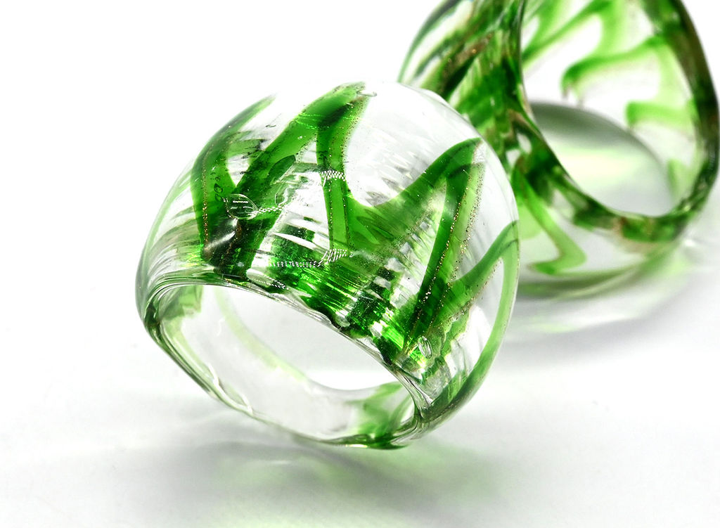 Стеклянное кольцо модель 6 цв.зеленый Радуга камня