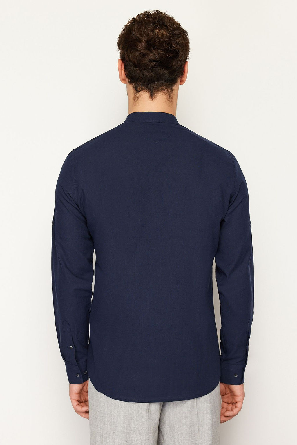 TRENDYOL MAN Koyu Yesil Slim Fit Basic Hakim Yaka Apoletli %100 Pamuklu Keten Gorunumlu Gomlek TMNSS20GO0188 - Trendyolmilla фото 22