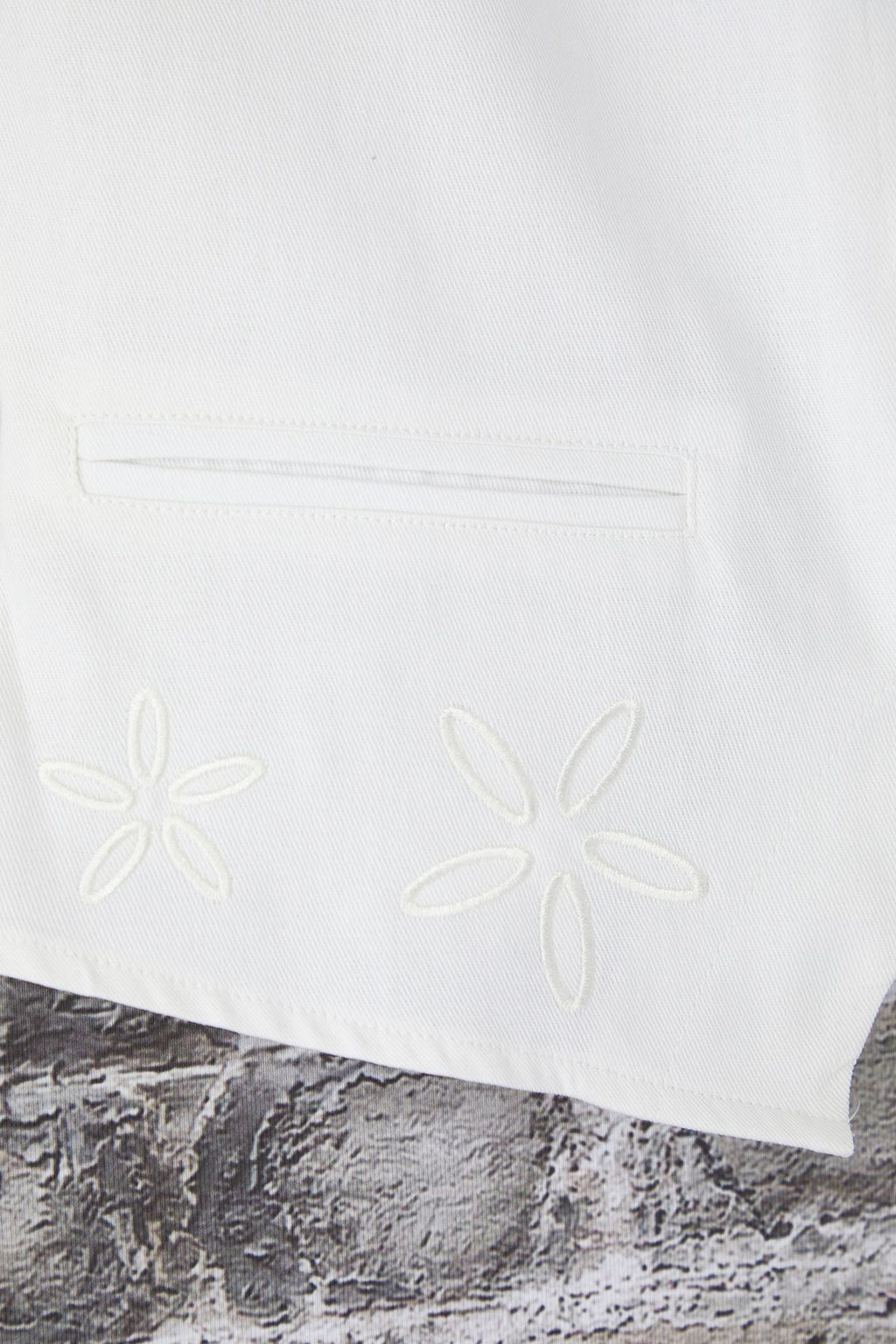 Trendyolmilla Beyaz Fitted Nak?sl? Pamuklu Dokuma Yelek TWOSS25YE00112 фото 7