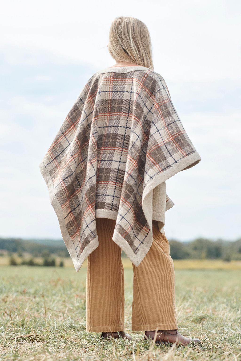 LIMITED EDITION CHECK PONCHO CAPE WITH WOOL - Zara фото 2