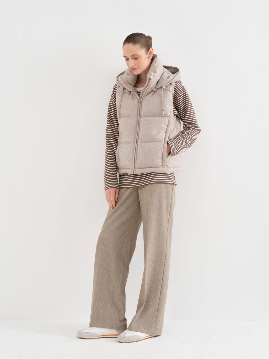 Conso/WDM 230567 - beige Пуховый жилет